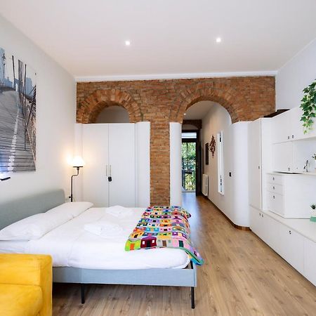 The Red Bricks Home - San Babila Area Milán Exterior foto